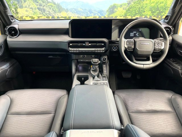 ランドクルーザー2502.8 VX ディーゼル 4WD