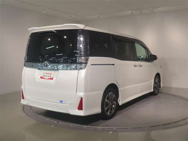 ヴォクシー2.0 ZS 煌III