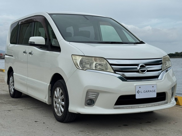 セレナ2.0 ハイウェイスター 4WD
