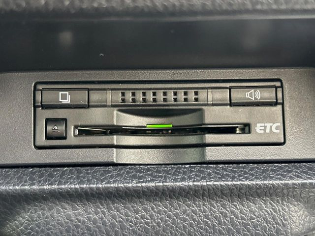 【ETC】高速道路の料金所をストレスなく通過!話題のスポットやサービスエリアに多い「スマートIC」利用時は必須のアイテムです。当店でセットアップを実施、ご納車当日からすぐにご利用いただけます!