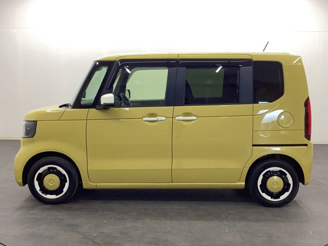 N-BOXファッションスタイル モノトーン