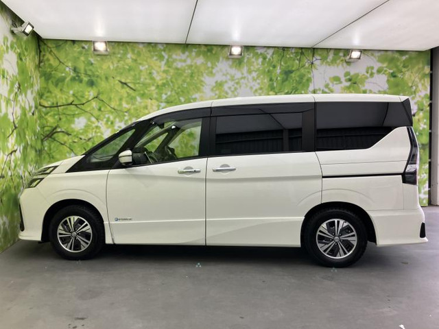 セレナ1.2 e-POWER ハイウェイスターV