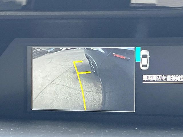 【サイド&バックカメラ】停車・駐車時に死角になりがちな運転席から見えづらいサイドとリアの障害物を確認できます!雨天時や夜間などは特に活躍してくれるアイテムです。
