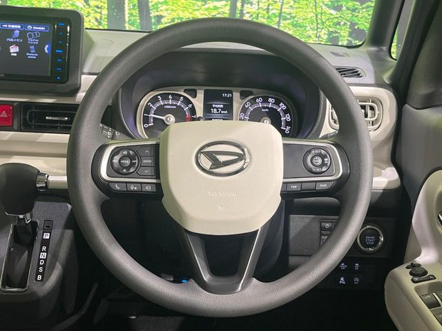 【ステアリングスイッチ】運転中、前方から目線をそらすことなく、オーディオ等の操作が可能な便利機能!安心&快適なドライブを演出してくれます♪