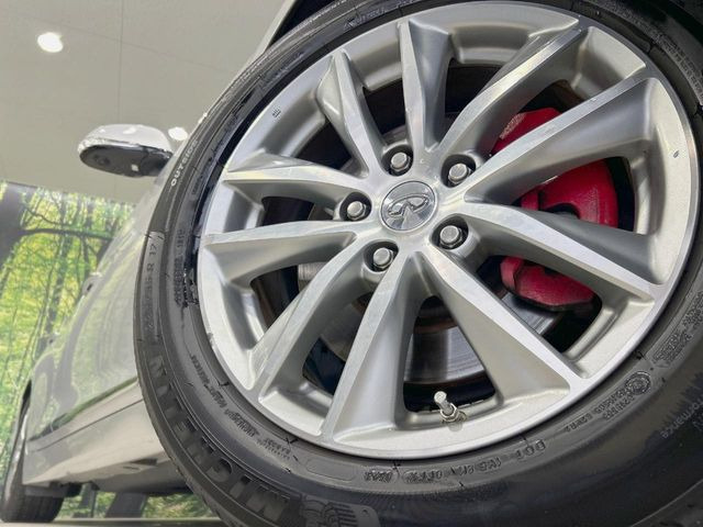 �y����17�C���`�A���~�z�C�[���z�O�ςɃ}�b�`���������A���~�z�C�[���𑕒����Ă���܂��B�e��ЊO�A���~�z�C�[����A�X�^�b�h���X�^�C�����戵�����Ă���܂��B���񂲑��k����������