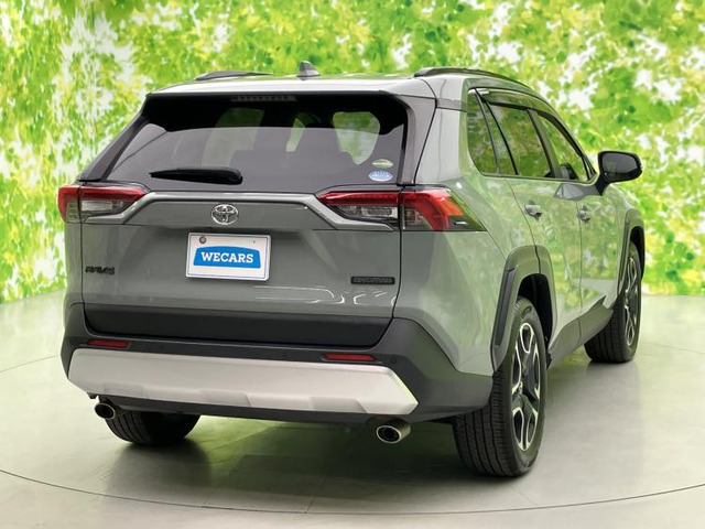 RAV42.0 アドベンチャー 4WD