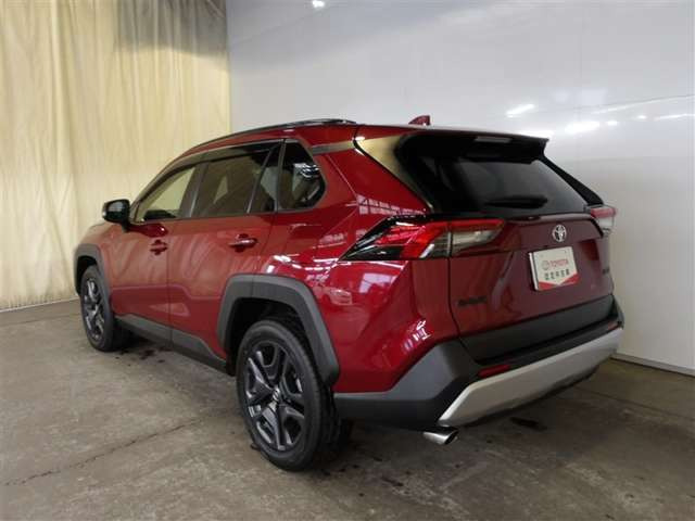 RAV42.0 アドベンチャー 4WD
