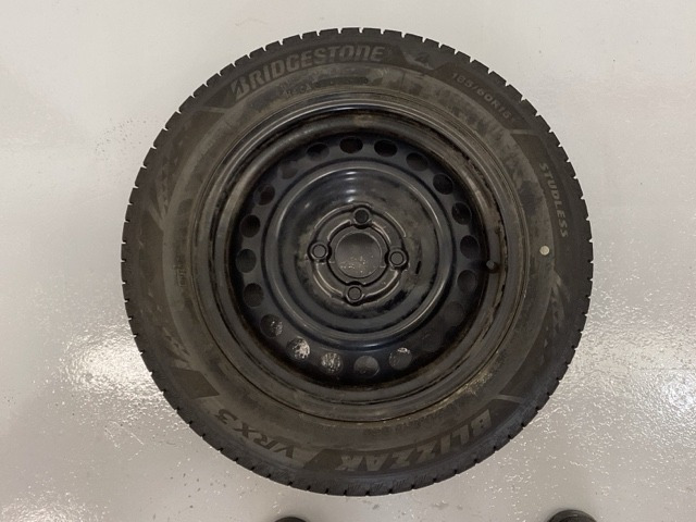 フィット1.5 e:HEV ホーム 4WD
