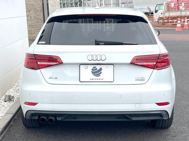●当店では第三者機関による車両品質鑑定を導入し、修復歴車を排除。鑑定書が発行されますので、ぱっと見ただけでは分からない箇所まで納得した上でご検討いただけます。※一部未実施の場合がございます。