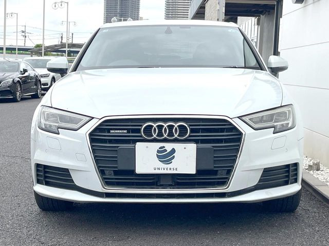 ●ご覧の通り綺麗な状態を維持しているお車ですが、小さなキズの状況や他の箇所のお写真もお送りできます。ご遠方の方でも安心してご検討いただける様、お客様のご希望に応じて出来る限りご対応させていただきます。