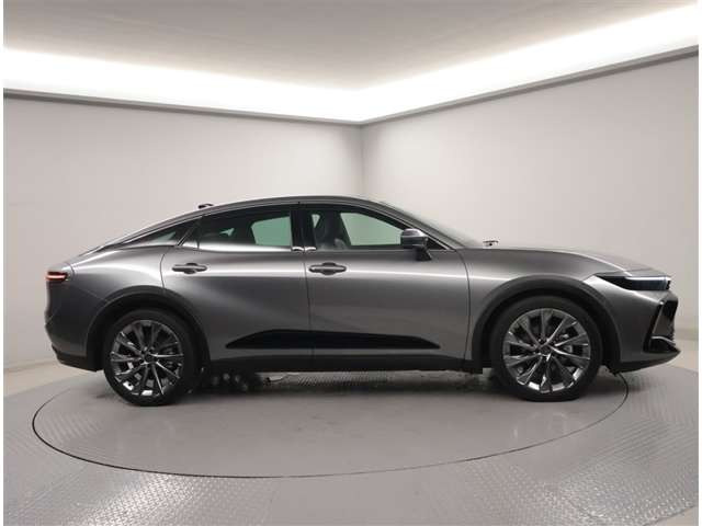 クラウンクロスオーバー2.5 Z E-Four 4WD