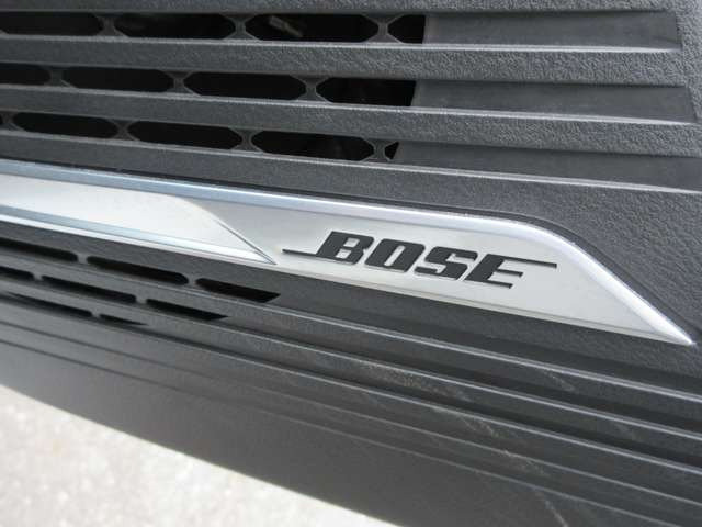 ノートオーラ1.2 NISMO チューンド e-POWER 4WD