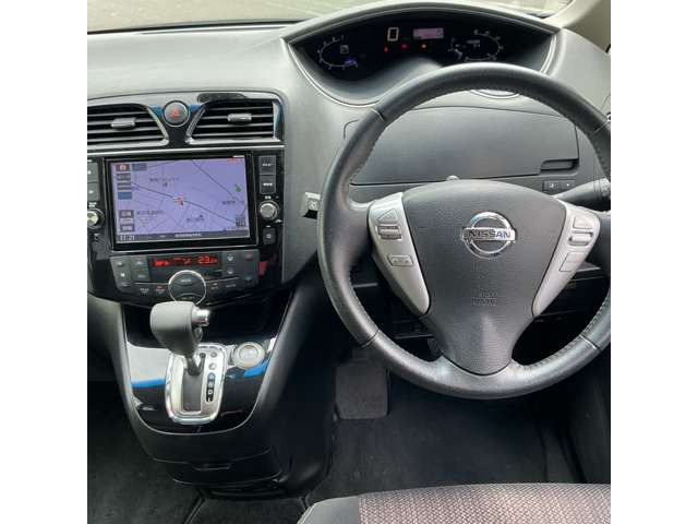 セレナ2.0 ハイウェイスター Vセレクション+Safety II S-HYBRID
