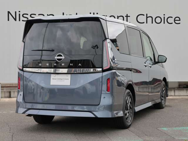 セレナ2.0 ハイウェイスターV