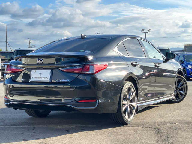 ES300h Fスポーツ