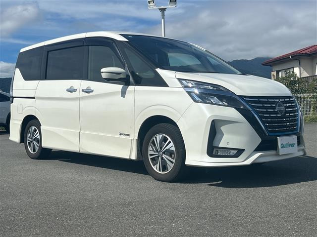 セレナ1.2 e-POWER ハイウェイスターV