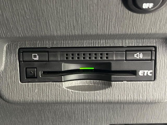 【ETC】高速道路の料金所をストレスなく通過!話題のスポットやサービスエリアに多い「スマートIC」利用時は必須のアイテムです。当店でセットアップを実施、ご納車当日からすぐにご利用いただけます!