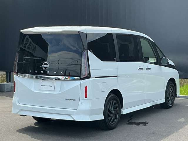セレナ1.4 e-POWER ハイウェイスターV