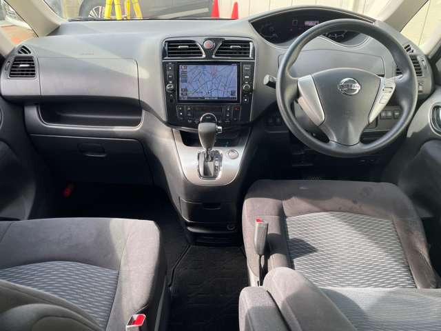 セレナ2.0 20X Vセレクション+Safety S-HYBRID