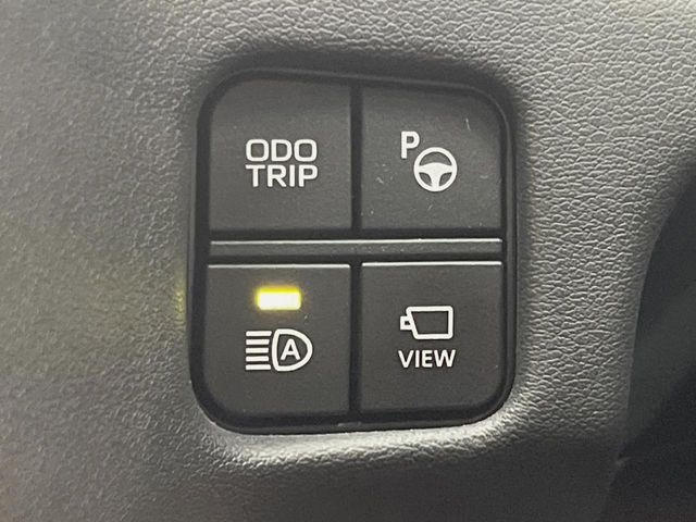 【駐車支援システム】駐車スペースを検知し、スムーズな駐車をアシスト。狭いスペースへの駐車など、駐車に自信の無い方におすすめの機能です♪