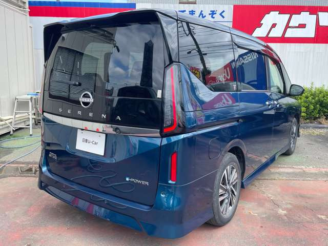 セレナ1.4 e-POWER ハイウェイスターV