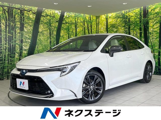 カローラ1.8 ハイブリッド W×B