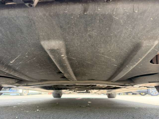 気になるお車がありましたら右の電話番号から直接お店にお問い合わせください。支払方法から車両情報、状態までなんでもご説明させて頂きます。スタッフ一同ご連絡お待ちしております。