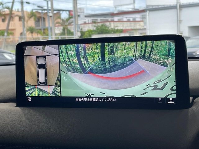 【360&deg;ビューモニター】専用のカメラにより、上から見下ろしたような視点で360度クルマの周囲を確認することができます☆死角部分も確認しやすく、狭い場所での切り返しや駐車もスムーズに行えます。