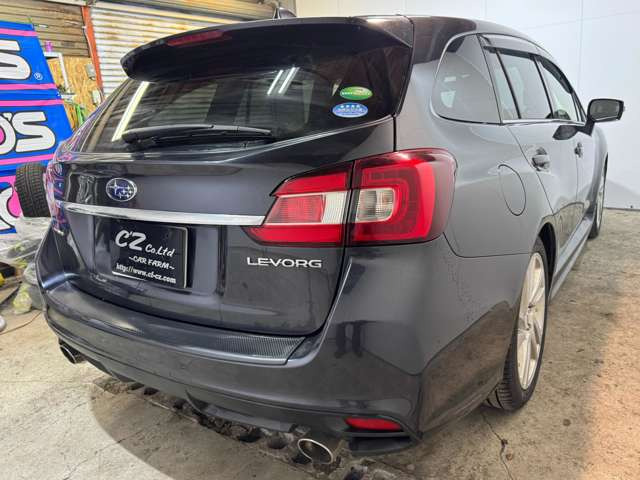 �y���A�O�ρzLEVORG�G���u�����Ƒ�^���[�t�X�|�C���[����������A�X�^�C���B���C�h���̂���X�|�[�e�B�Ȍ��p�������ł��B