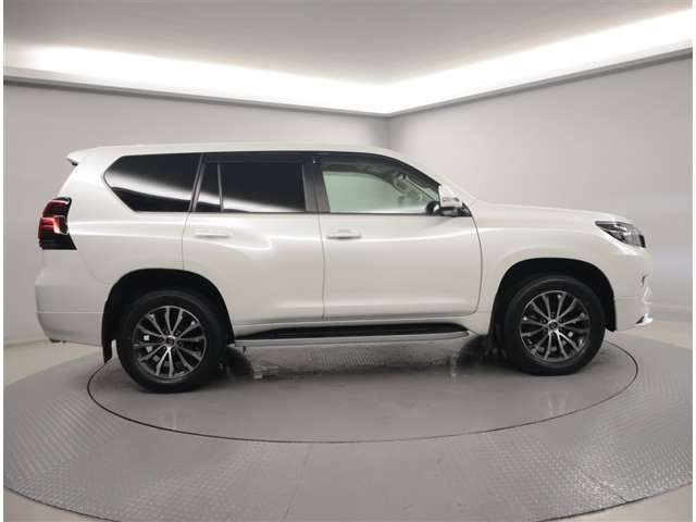 ランドクルーザープラド2.8 TZ-G ディーゼル 4WD