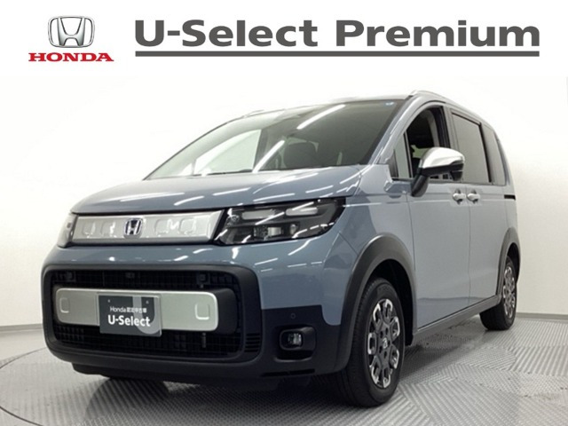 フリード1.5 e:HEV クロスター 4WD