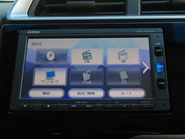 フィット1.3 13G Fパッケージ 4WD