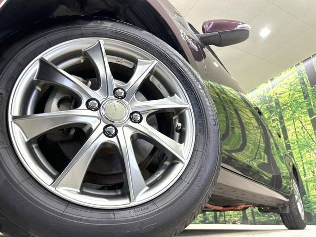 �y15�C���`�A���~�z�C�[���z�O�ςɃ}�b�`�����A���~�z�C�[���𑕒����Ă���܂��B�e��A���~�z�C�[����A�X�^�b�h���X�^�C�����戵�����Ă���܂��B���񂲑��k����������