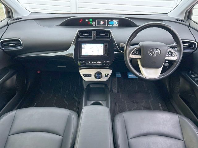 プリウス1.8 S ツーリングセレクション