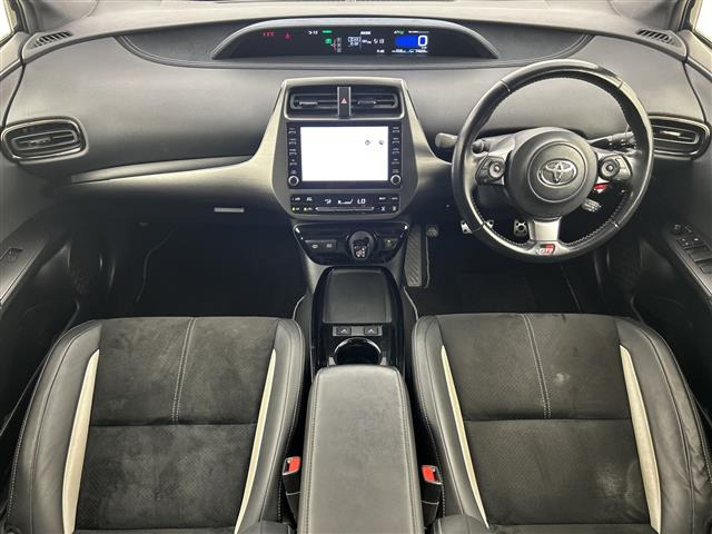 プリウスPHV1.8 S GR スポーツ