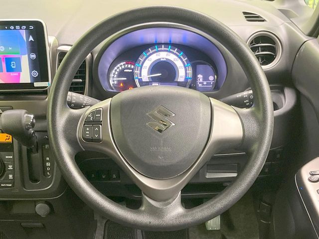 �y�X�e�A�����O�X�C�b�`�z�^�]���A�O������ڐ������炷���ƂȂ��A�I�[�f�B�I���̑��삪�\�ȕ֗��@�\!���S&���K�ȃh���C�u�����o���Ă���܂���