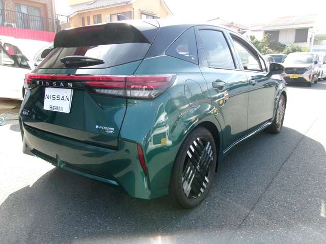 ノートオーラ1.2 G FOUR 4WD