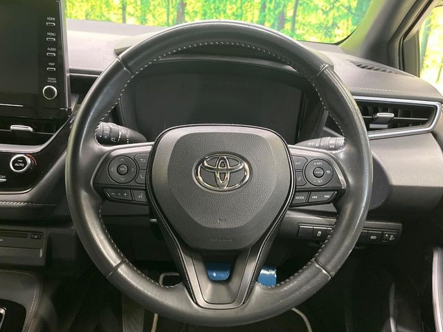 【トヨタセーフティセンス】走行中に前方の車両等を認識し、衝突しそうな時は警報とブレーキで衝突回避と被害軽減をアシスト。より安全にドライブをお楽しみいただけます。