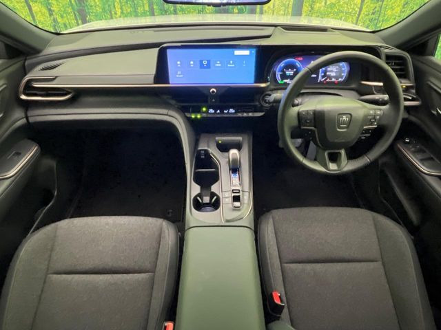 クラウンクロスオーバー2.5 G アドバンスト E-Four 4WD