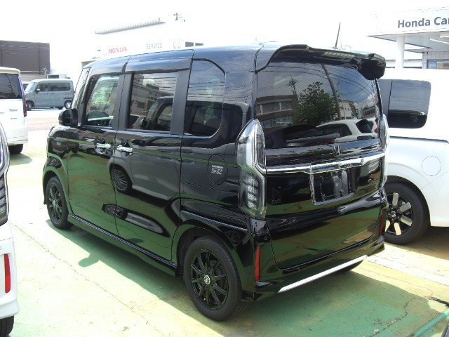 N-BOXL