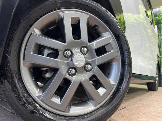 �y����15�C���`�A���~�z�C�[���z�O�ςɃ}�b�`���������A���~�z�C�[���𑕒����Ă���܂��B�e��ЊO�A���~�z�C�[����A�X�^�b�h���X�^�C�����戵�����Ă���܂��B���񂲑��k����������
