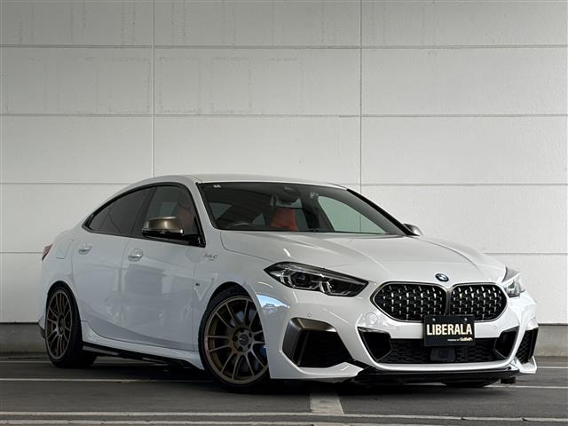 2シリーズグランクーペM235i xドライブ 4WD