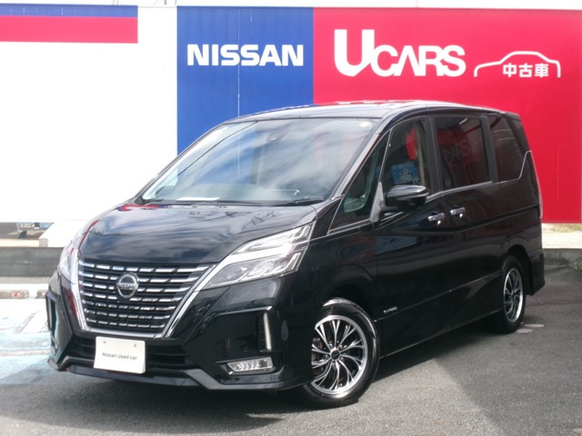 セレナ2.0 ハイウェイスターV 4WD