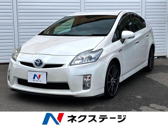 プリウス1.8 S