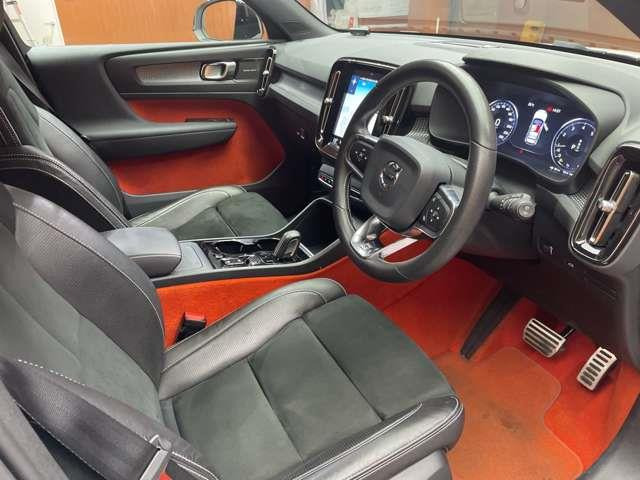 XC40T4 AWD Rデザイン 4WD