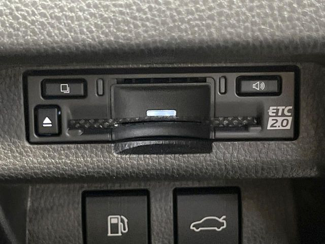 【ETC】高速道路の料金所をストレスなく通過!話題のスポットやサービスエリアに多い「スマートIC」利用時は必須のアイテムです。当店でセットアップを実施、ご納車当日からすぐにご利用いただけます!
