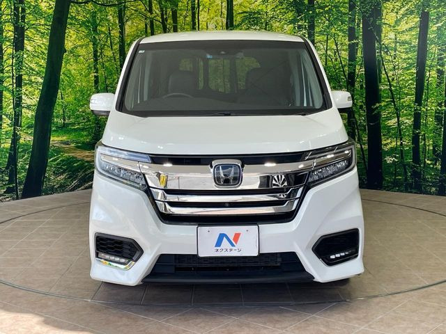 弊社では、全車『修復歴なし』のお車のみ取り扱っております。専任バイヤーによる厳選した仕入れの後、入庫後の車両チェックを行い、ネクステージが認定した高品質な中古車をご提供しております。