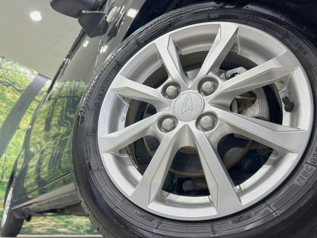 �y����14�C���`�A���~�z�C�[���z�O�ςɃ}�b�`���������A���~�z�C�[���𑕒����Ă���܂��B�e��ЊO�A���~�z�C�[����A�X�^�b�h���X�^�C�����戵�����Ă���܂��B���񂲑��k����������