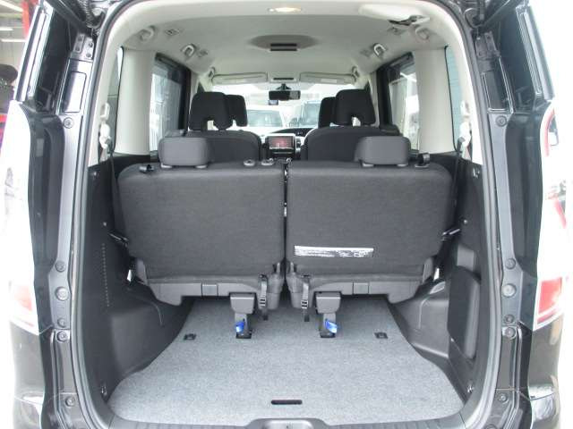 セレナ1.2 e-POWER ハイウェイスターV