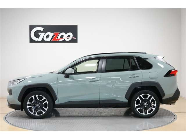 RAV42.0 アドベンチャー 4WD